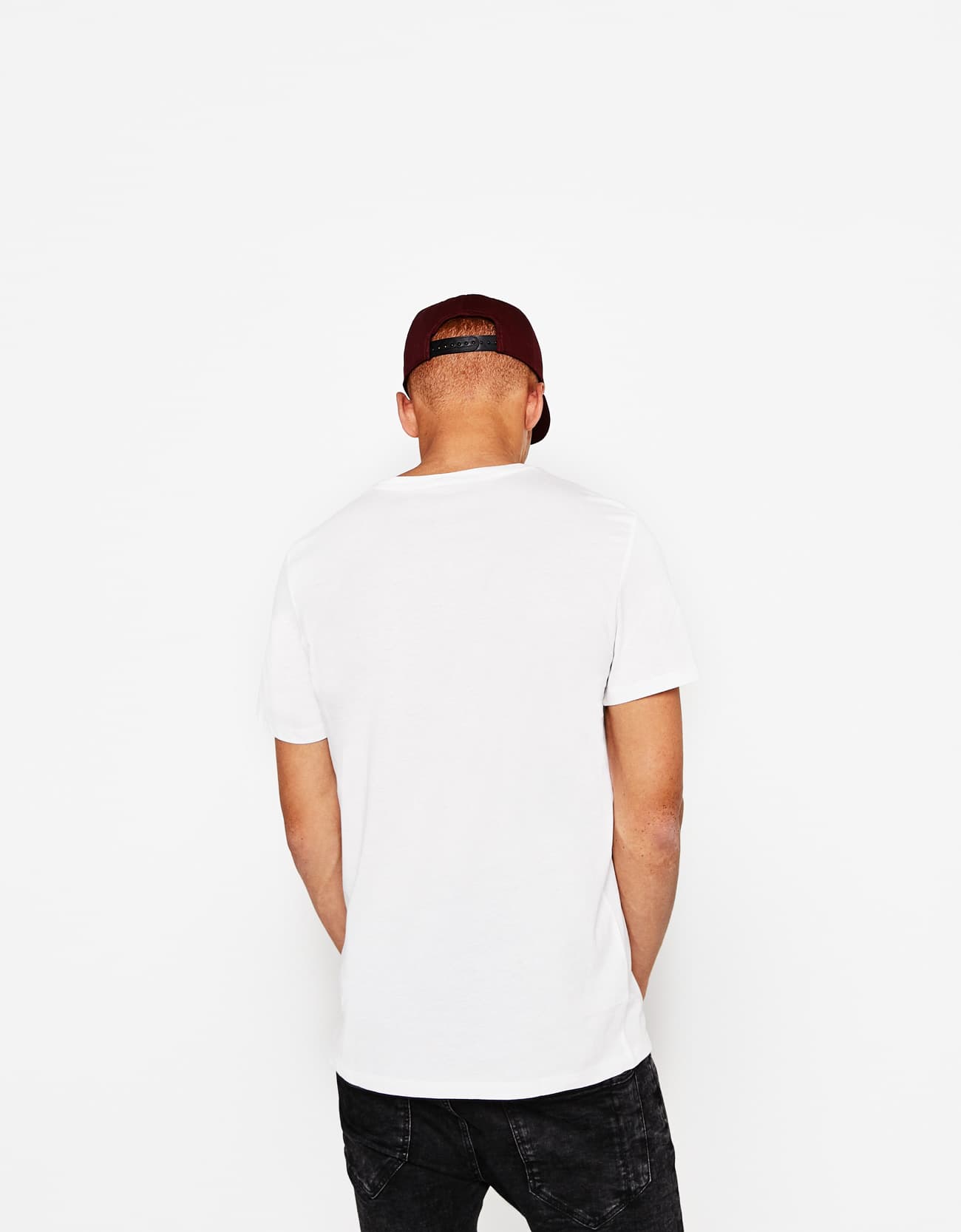 T-shirt With Slogan - Imagem 2